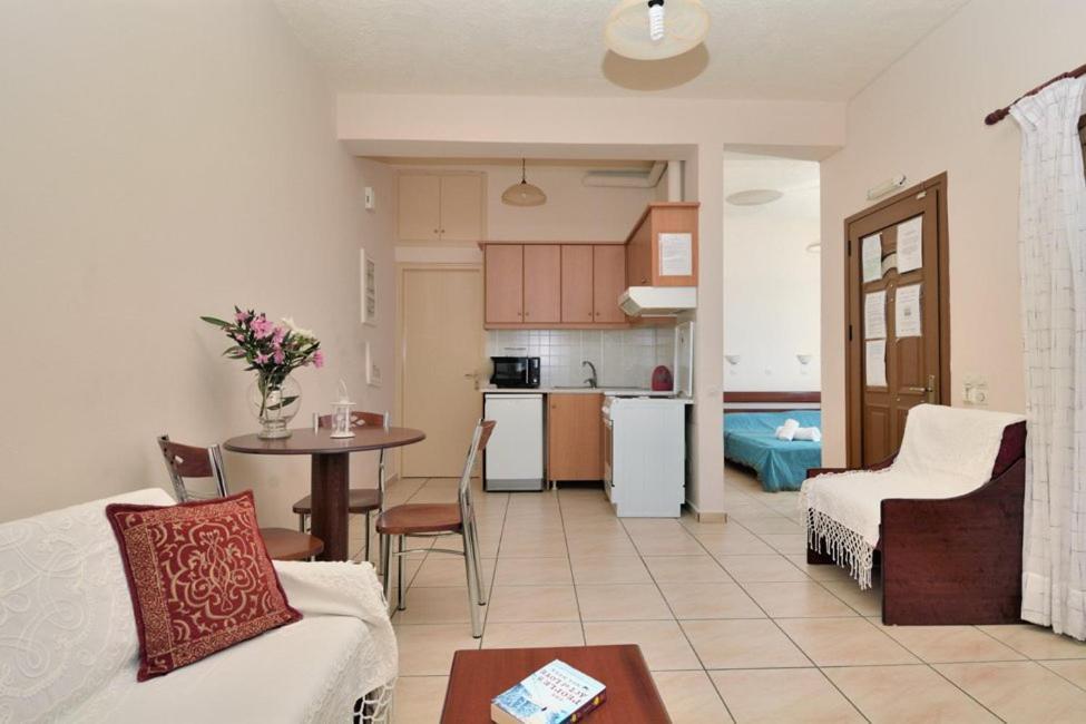 Markos Apartments 2 Stoupa Ngoại thất bức ảnh